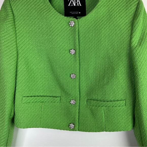Zara Green Textured Cropped Decorative Button Jacket. - Picture 7 of 9